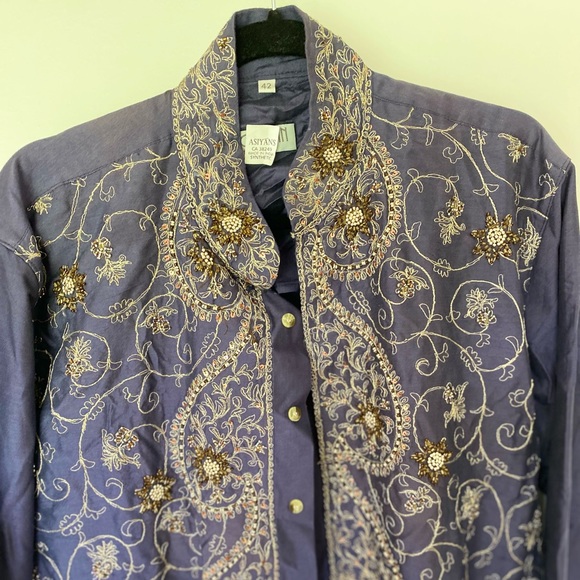 Traditional Indian Beaded Wedding Sherwani & Pants - Picture 5 of 8